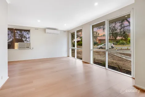 Property photo of 14 Conmurra Way Springdale Heights NSW 2641