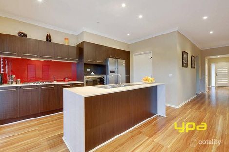 Property photo of 6 Murchison Place Caroline Springs VIC 3023