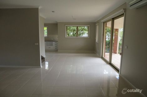 Property photo of 2/5 Vision Street Chadstone VIC 3148
