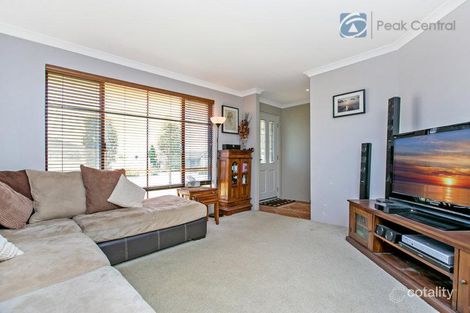 Property photo of 21 Carnegie Parade Success WA 6164