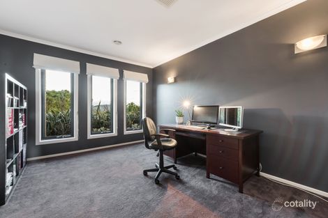 Property photo of 3 McLaren Court Waurn Ponds VIC 3216