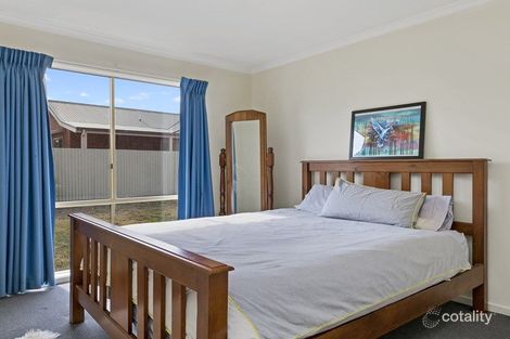 Property photo of 10 George Say Court Benalla VIC 3672