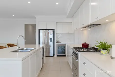 Property photo of 68 Marina View Drive Pelican Waters QLD 4551