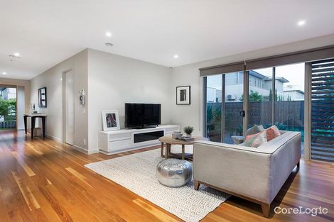 Property photo of 26 Dalgety Drive Ascot Vale VIC 3032