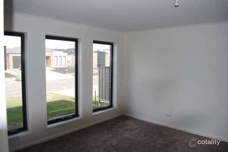 Property photo of 15 Madeira Close Portland VIC 3305