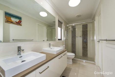 Property photo of 35 Lakeside Parade Jordan Springs NSW 2747