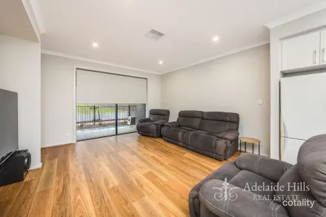 Property photo of 14 Pimlico Mews Mount Barker SA 5251