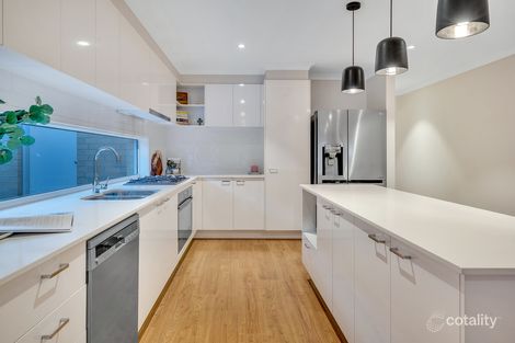 Property photo of 6 Whinfell Street Mickleham VIC 3064