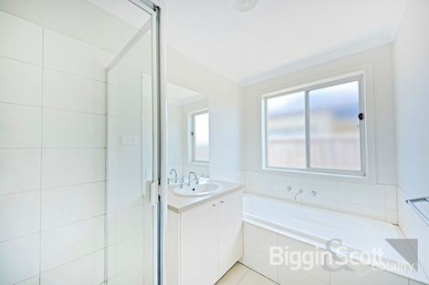 Property photo of 16 Hampshire Street Officer VIC 3809