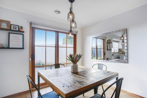 Property photo of 20 Darcy Court Cranbourne VIC 3977