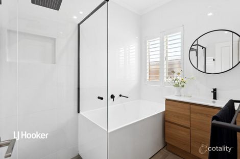 Property photo of 4 Crown Court Gulfview Heights SA 5096