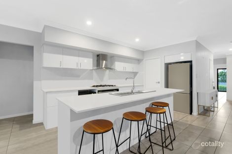 Property photo of 36 Halifax Drive Redlynch QLD 4870