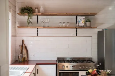 Property photo of 32 Croudace Road Elermore Vale NSW 2287