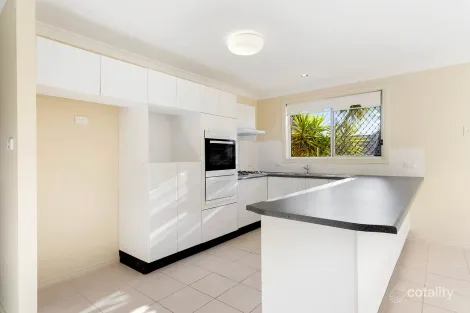 Property photo of 15 Womra Crescent Glenmore Park NSW 2745