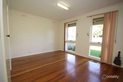 Property photo of 11 Beau Vorno Avenue Keysborough VIC 3173