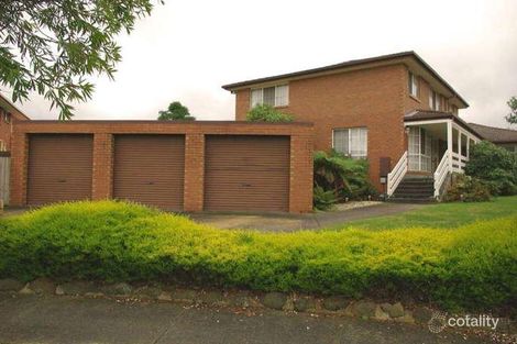 Property photo of 4 Durrant Place Endeavour Hills VIC 3802