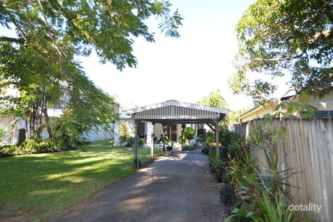 24 Acacia St, Holloways Beach, QLD 4878