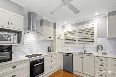 Property photo of 30 Chartwell Street Aspley QLD 4034