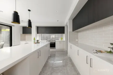 Property photo of 17 Heritage Boulevard Doncaster VIC 3108