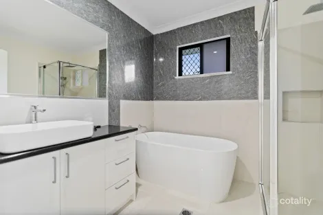 Property photo of 15 Enclave Bend Earlville QLD 4870