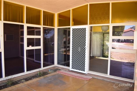 Property photo of 11 Gladman Way Karrinyup WA 6018