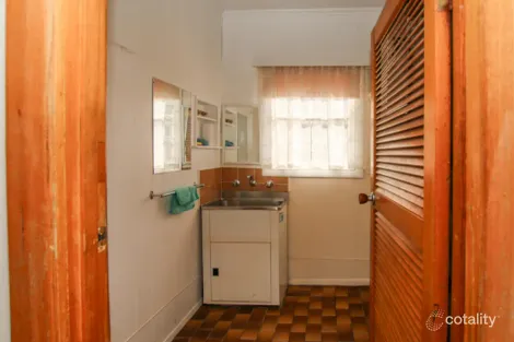 Property photo of 11 Ward Street Warrnambool VIC 3280