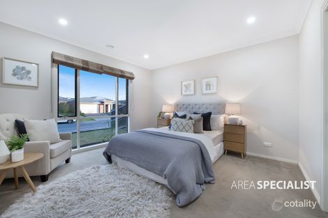Property photo of 92 Brookwater Parade Lyndhurst VIC 3975