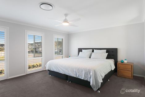 Property photo of 2 Sulky Way Wadalba NSW 2259