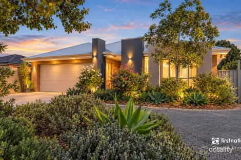 Property photo of 13 Victoria Place Echuca VIC 3564