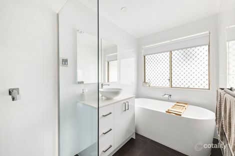 Property photo of 14 Mitchell Court Attwood VIC 3049