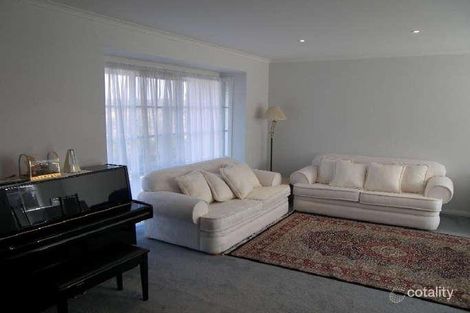 Property photo of 2 Harrods Court Strathdale VIC 3550