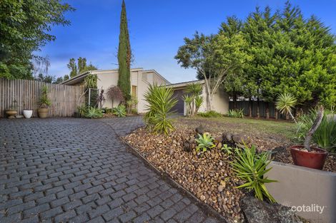Property photo of 10 John Fawkner Drive Endeavour Hills VIC 3802