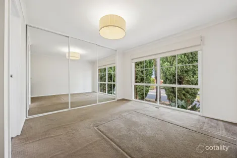 Property photo of 2 Traydal Close Wantirna VIC 3152