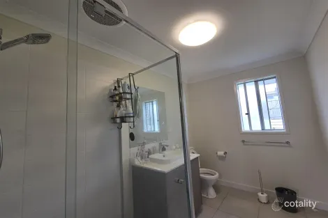 Property photo of 77 Capilano Way Spring Mountain QLD 4300