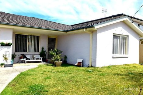 Property photo of 2 Papala Avenue Bateau Bay NSW 2261