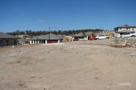 9 Lawley Cres, Pacific Pines, QLD 4211