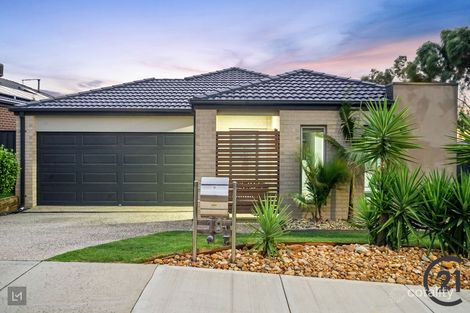 Property photo of 18 Buckskin Drive Clyde North VIC 3978