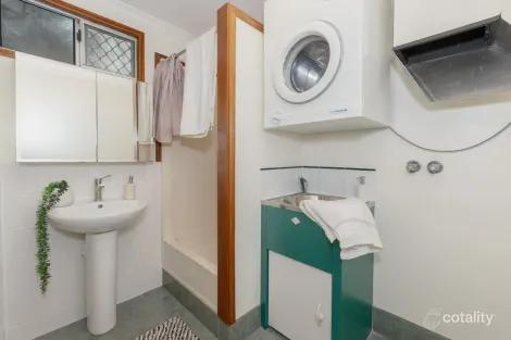 Property photo of 9 Bancroft Street Mount Louisa QLD 4814