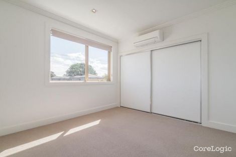 Property photo of 8/1 Royton Street Burwood East VIC 3151