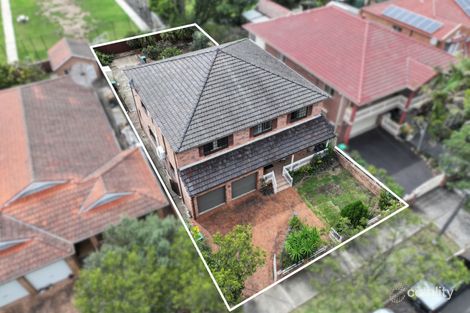 135 Hillcrest Ave, Greenacre, NSW 2190