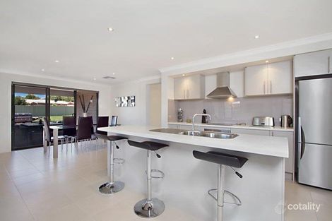 Property photo of 10 Newell Court Campbells Creek VIC 3451