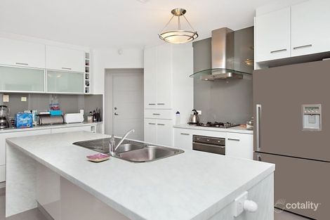 Property photo of 33 Shoalhaven Circuit Mawson Lakes SA 5095