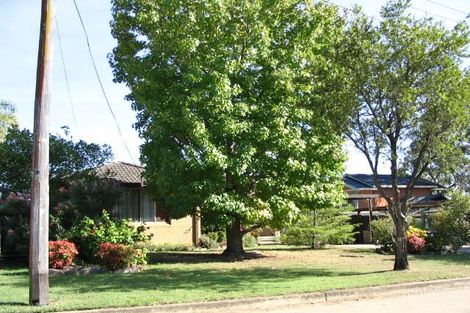 11 Bugden Ave, Milperra, NSW 2214