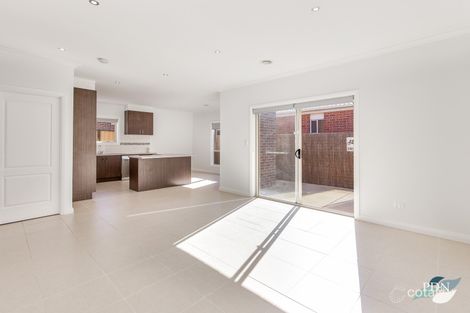 Property photo of 2/55 Walls Road Werribee VIC 3030
