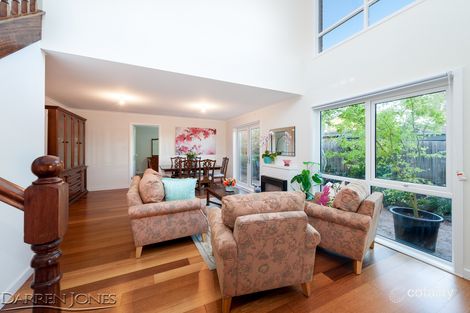Property photo of 37 Narbethong Drive Greensborough VIC 3088
