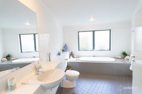 Property photo of 5/15 Mooloomba Road Point Lookout QLD 4183