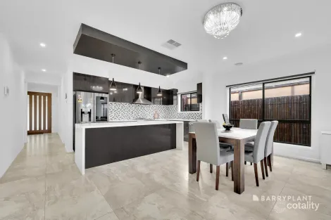 Property photo of 71 Adoquin Street Doreen VIC 3754