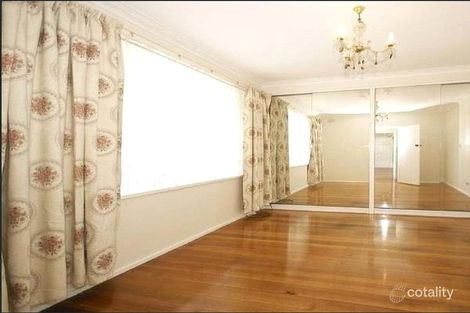 Property photo of 2 Mandowie Road Glen Waverley VIC 3150