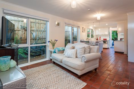 Property photo of 37 Narbethong Drive Greensborough VIC 3088