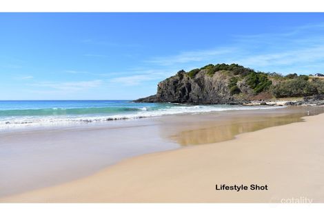 Property photo of 2/18 South Pacific Drive Scotts Head NSW 2447